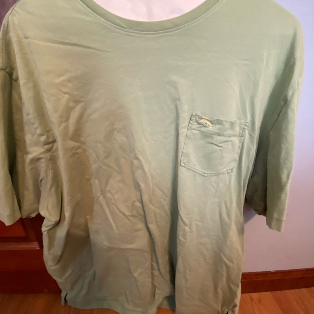 Tommy Bahama Mens tshirt size XXL